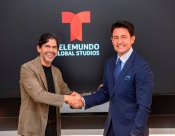 Fernando Colunga firma contrato con Telemundo