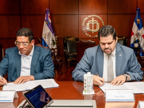 Escuela Nacional de la Judicatura y Direcci&oacute;n General de Contrataciones P&uacute;blicas impulsan cooperaci&oacute;n acad&eacute;mica en derecho y compras p&uacute;blicas