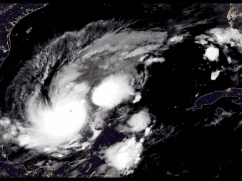 Florida en alerta ante la llegada del hurac&aacute;n Milton, que volvi&oacute; a categor&iacute;a 5