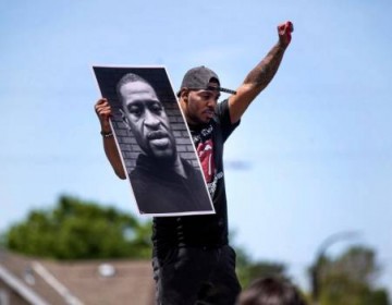  Floyd alert&oacute; 20 veces a polic&iacute;as que le mataron que no pod&iacute;a respirar