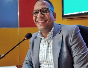 Hansel Garc&iacute;a: &ldquo;Compra de armas ilegales es un absurdo&rdquo;;  propone amnist&iacute;a y numeraci&oacute;n en casco para motoristas. 
