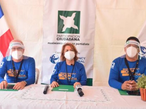 Participaci&oacute;n Ciudadana solicita eliminar privilegios de legisladores, &iquest;est&aacute; de acuerdo o no?