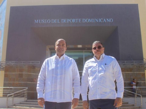 Presidente Abinader ordena reparaci&oacute;n del Palacio de los Deportes tras conocer gotera de la instalaci&oacute;n