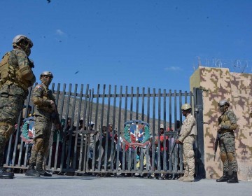 Comerciantes de Dajab&oacute;n esperan haitianos se incorporen al mercado binacional