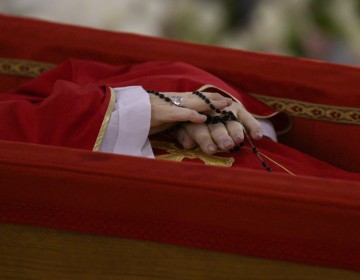 El funeral del papa Francisco ser&aacute; el 26 de abril en la plaza de San Pedro