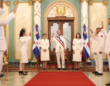 Abinader juramenta a su Gabinete de Gobierno para el per&iacute;odo 2024-2028