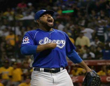 Seleccionan a C&eacute;sar Valdez lanzador m&aacute;s valioso del a&ntilde;o