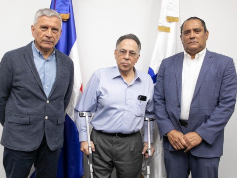 Presidente de CUED Celso Marranzini posesiona a nuevo Gerente General de EDE Este
