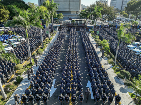 Gobierno activa plan preventivo de Navidad y fin de a&ntilde;o, pero con menos polic&iacute;as