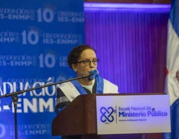 Tras carta de Miriam Germ&aacute;n, el Gobierno desiste de modificar art&iacute;culo 174 de la Constituci&oacute;n