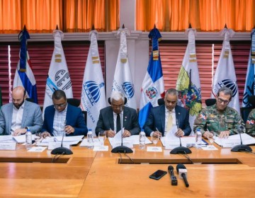 Gobierno entrega terrenos para construcci&oacute;n de parque de acopio estatal y viviendas para militares
