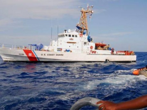 La Guardia Costera de EE.UU. intercepta una embarcaci&oacute;n con 25 haitianos