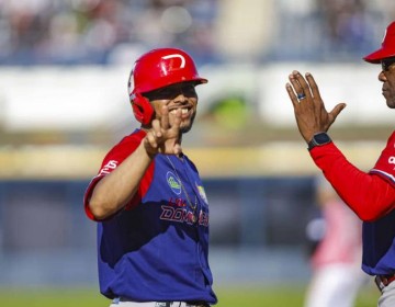 Gustavo N&uacute;&ntilde;ez, primer jugador de posici&oacute;n en SC con lo seis clubes de Lidom