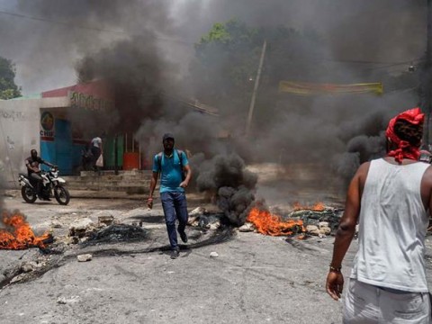 Hait&iacute; no da se&ntilde;ales de frenar caos, saqueos y destrucci&oacute;n