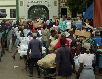 Haitianos se muestran indignados por cobro de US$20 para entrar a RD