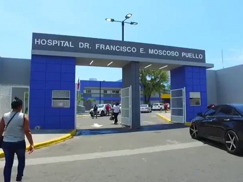 Ingresados con dos dosis de vacuna anticovid en Moscoso Puello evolucionan mejor ante la enfermedad