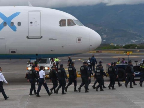 HRW denuncia expulsiones abusivas de EE. UU. y cuestiona el rol de Costa Rica