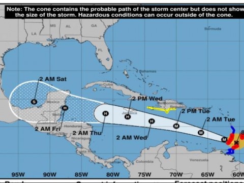 El hurac&aacute;n Beryl, con un poder in&eacute;dito, avanza sobre el Caribe como un fen&oacute;meno muy peligroso