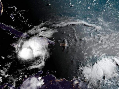 Hurac&aacute;n Beryl se aleja de RD, pero llegar&aacute; una onda tropical con m&aacute;s lluvias jueves y viernes