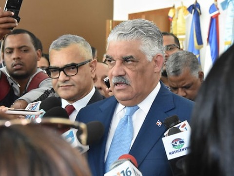 Miguel Vargas llama a perredeistas no dejarse provocar 