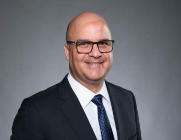 Decreto: Igor Rodr&iacute;guez de ministro Administrativo a director del IDAC