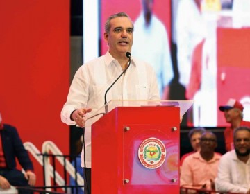 Luis Abinader llama a tregua navide&ntilde;a; los partidos ponen condiciones