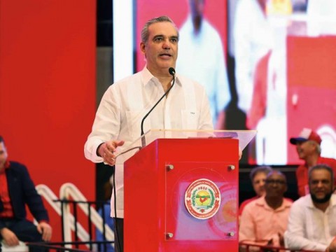 Luis Abinader llama a tregua navide&ntilde;a; los partidos ponen condiciones