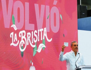 Gobierno inicia entrega bono navide&ntilde;o en el Gran Santo Domingo y Santiago