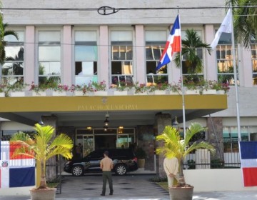 Cerca de 150 mil empleados de distritos municipales tienen dos meses sin seguro m&eacute;dico