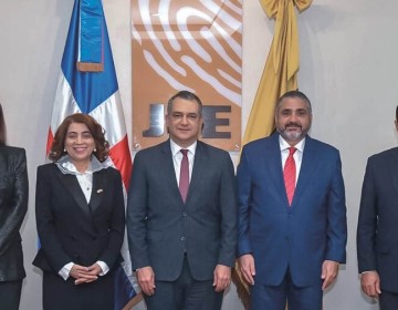 Las nuevas reglas de la JCE impedir&aacute;n la militancia en m&aacute;s de un partido pol&iacute;tico