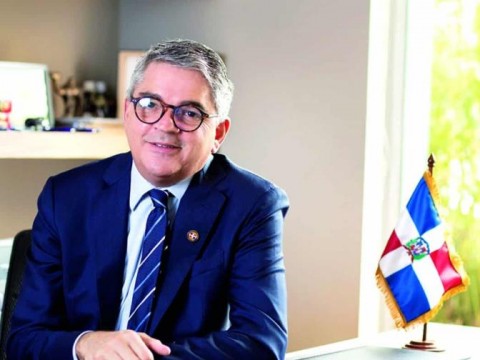 El Minerd defiende la licitaci&oacute;n de la ruta escolar