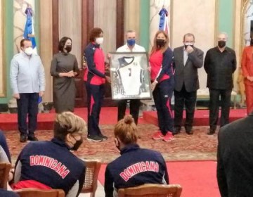 Presidente Abinader despide a las Reinas del Caribe antes de partir a Italia
