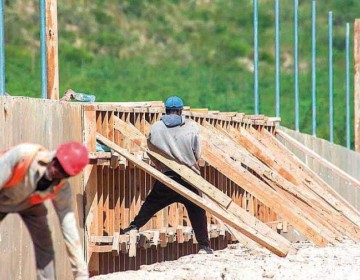 Abinader inaugurar&aacute; el primer tramo del muro en El&iacute;as Pi&ntilde;a