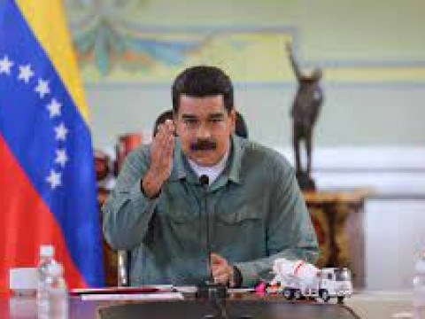 Nicol&aacute;s Maduro dice estar "listo" para reunirse "con toda la oposici&oacute;n" para dialogar