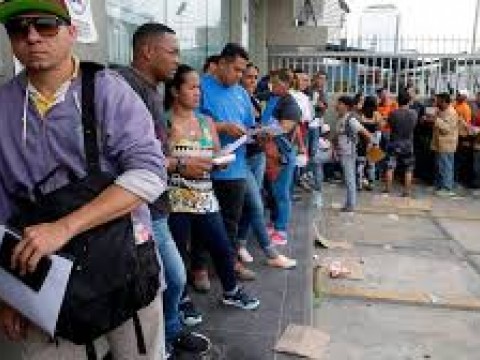 43,000 venezolanos buscan regularizarse en Rep&uacute;blica Dominicana