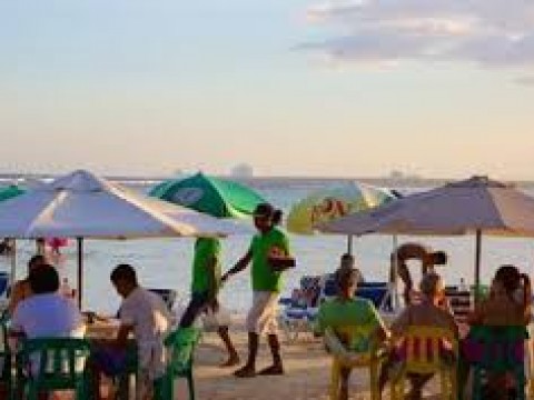 Defensa Civil reabre las playas en todo el territorio nacional, manteniendo el distanciamiento social