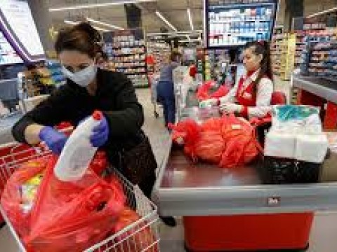 Montenegro vuelve al confinamiento tras declararse libre de Coronavirus