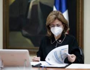 Vicepresidenta anuncia entrega de maquinarias necesarias para identificar cepas de Covid-19