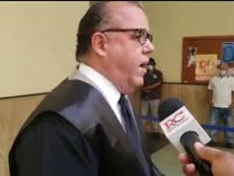  A Luis Dicent "que se deje de estar haciendo el pendejo"