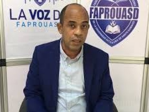 "No hay dinero para aumento pero contrata a 509 empleados"