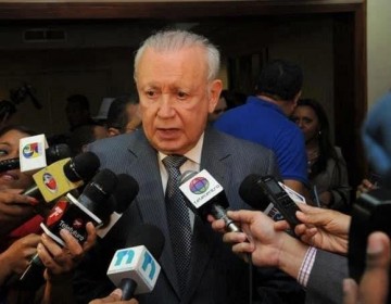 Rafael Alburquerque: con salario del 2011 se adquir&iacute;a el 88 % de la canasta familiar y ahora solo un 41 %
