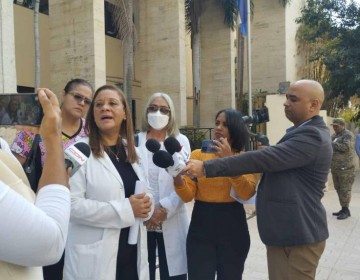 Accionistas del Centro M&eacute;dico Dominicano reclaman pago de acciones a tres a&ntilde;os de la venta