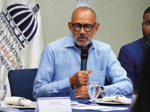 Inabie quemar&aacute; &uacute;tiles escolares da&ntilde;ados que costaron 100 millones de pesos