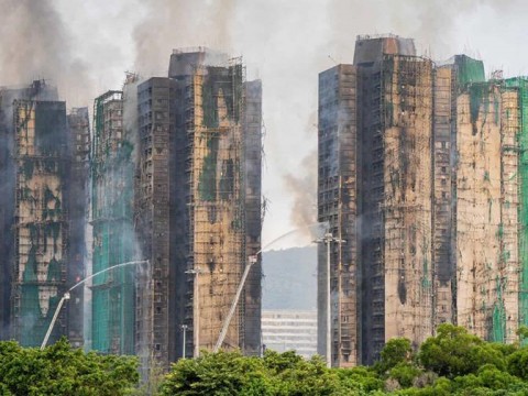 13 detenidos por incendio en Hong Kong acusados de homicidio involuntario; enfrentar&iacute;an pena m&aacute;xima