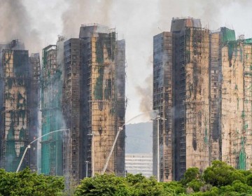13 detenidos por incendio en Hong Kong acusados de homicidio involuntario; enfrentar&iacute;an pena m&aacute;xima
