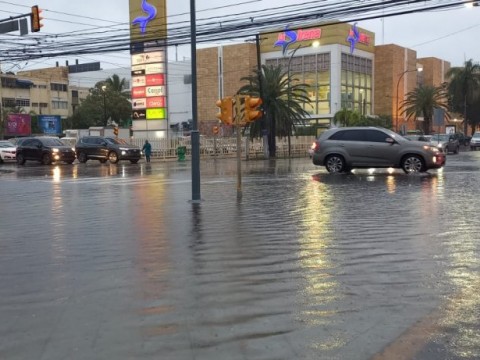 Indomet prev&eacute; incidencia de aguaceros desde tempranas horas de este lunes