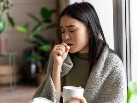 Influenza y resurgimiento de Covid invaden las consultas de los neum&oacute;logos