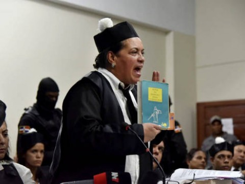 &iquest;Y as&iacute; es que Mart&iacute;nez Hoepelman piensa defender el pueblo? cuestion&oacute; la abogada de Marlin Martinez