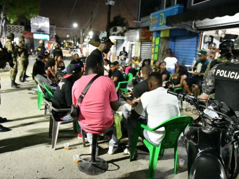 Interior y Polic&iacute;a interviene 17 centros nocturnos en Ban&iacute; y La Victoria