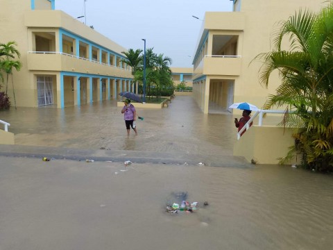 Lluvias provocan inundaciones, crecida de r&iacute;os y suspensi&oacute;n de docencia en Hig&uuml;ey